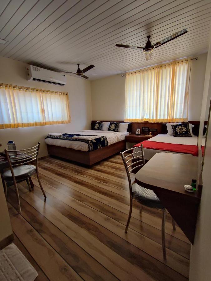 Hotel Starlit Navi Mumbai Luaran gambar