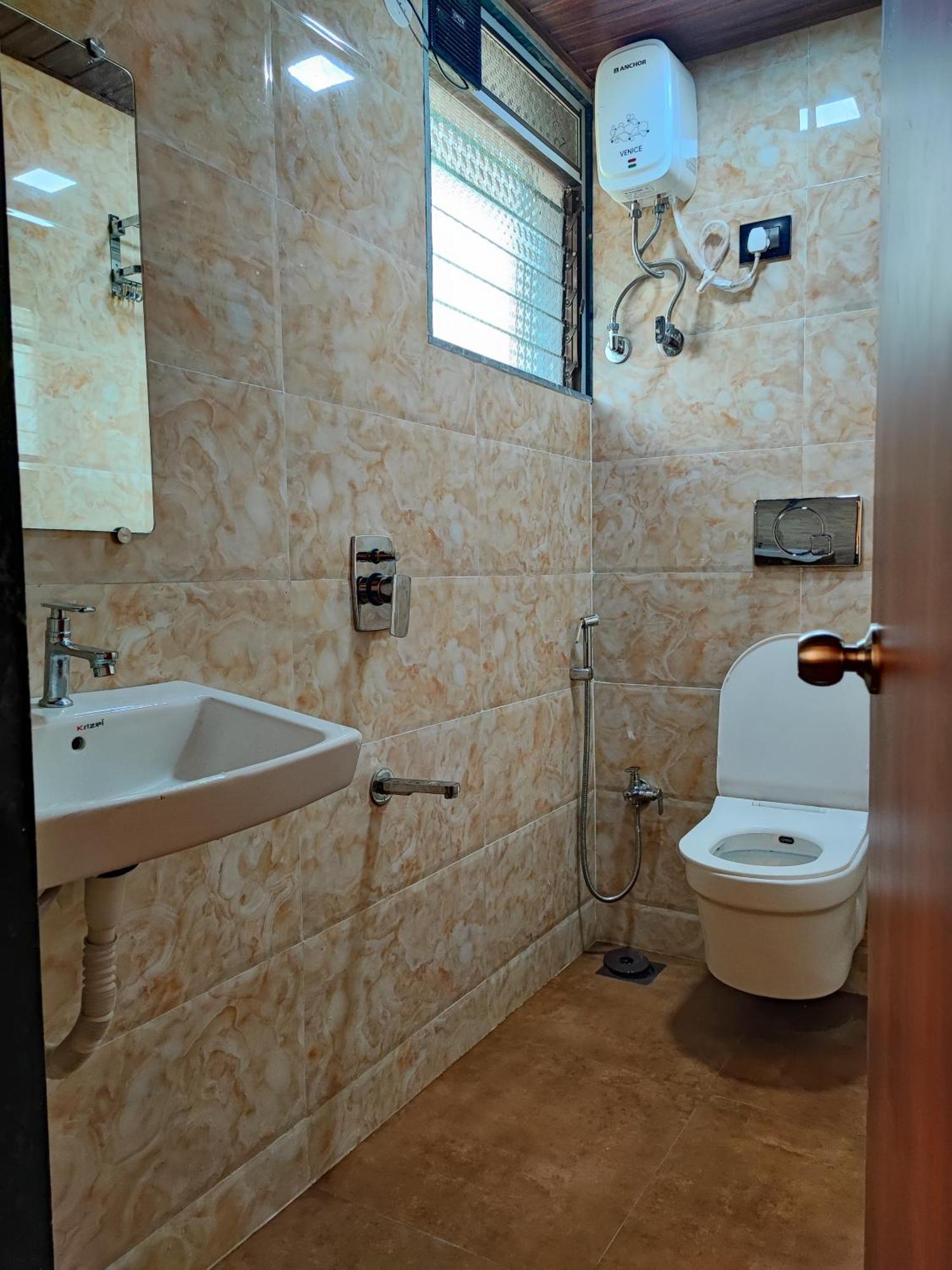 Hotel Starlit Navi Mumbai Luaran gambar