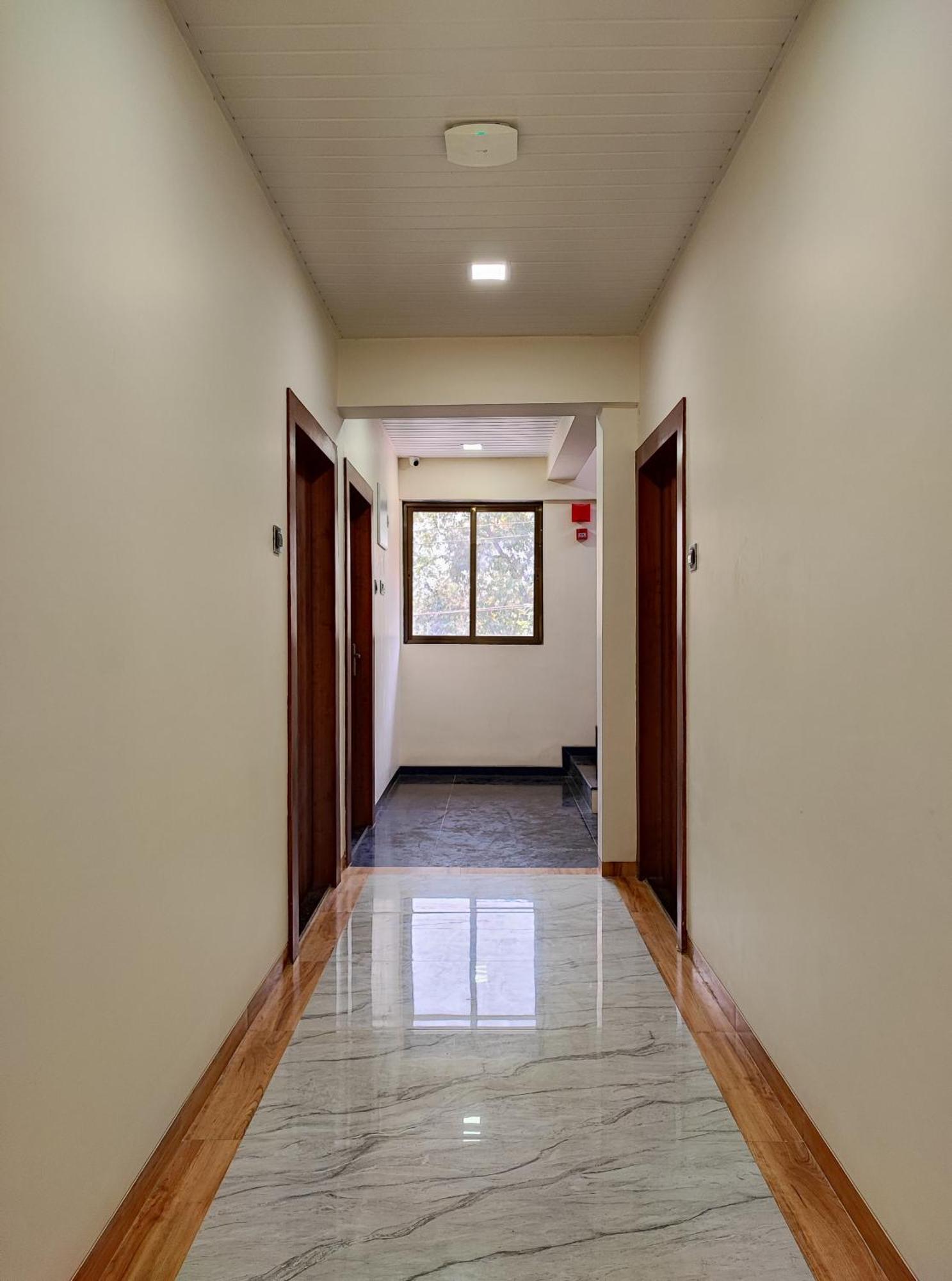 Hotel Starlit Navi Mumbai Bilik gambar